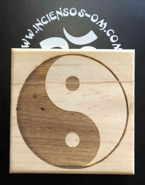 Yin Yang  madera pino